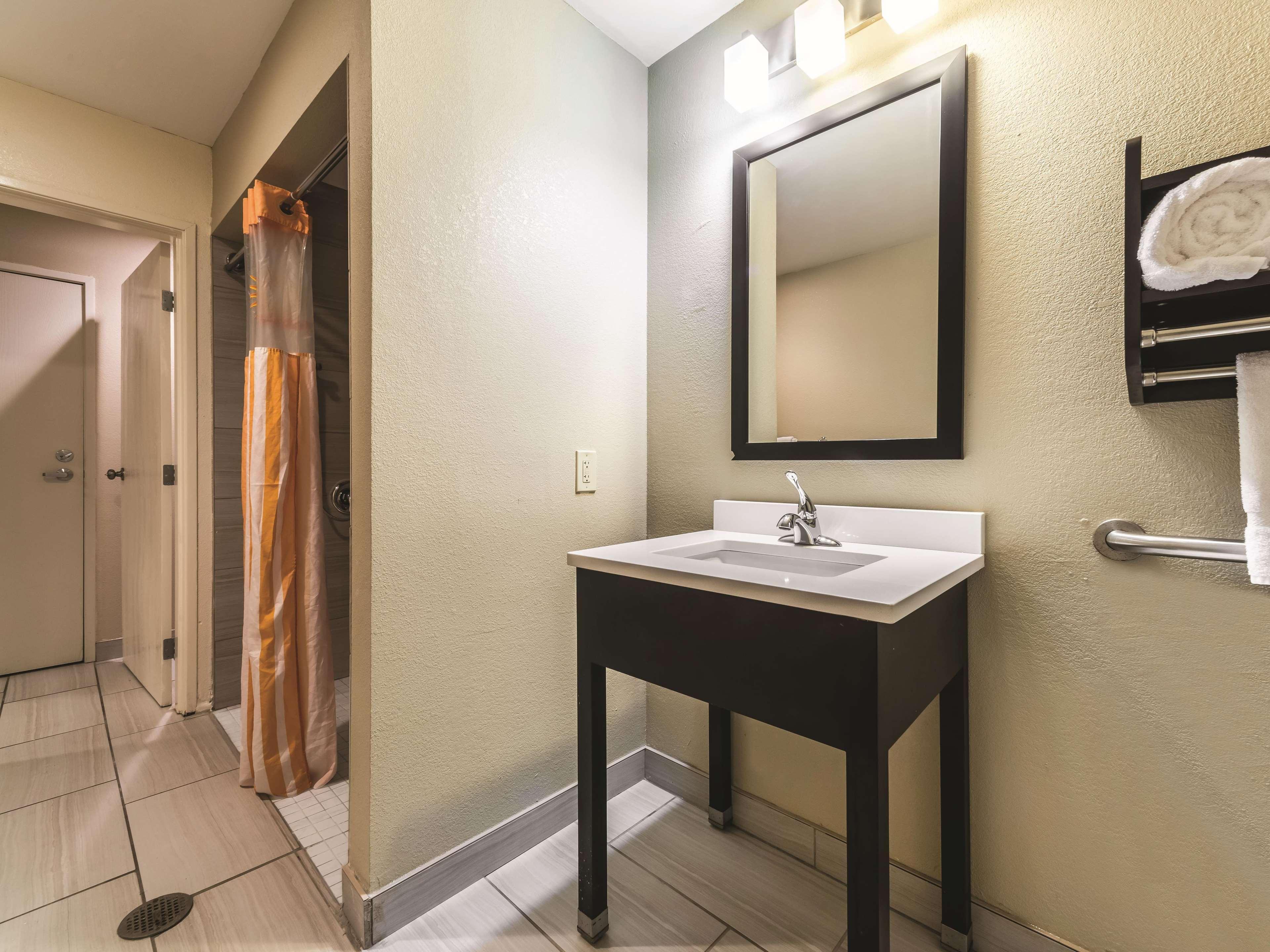 La Quinta By Wyndham Collinsville - St. Louis Экстерьер фото