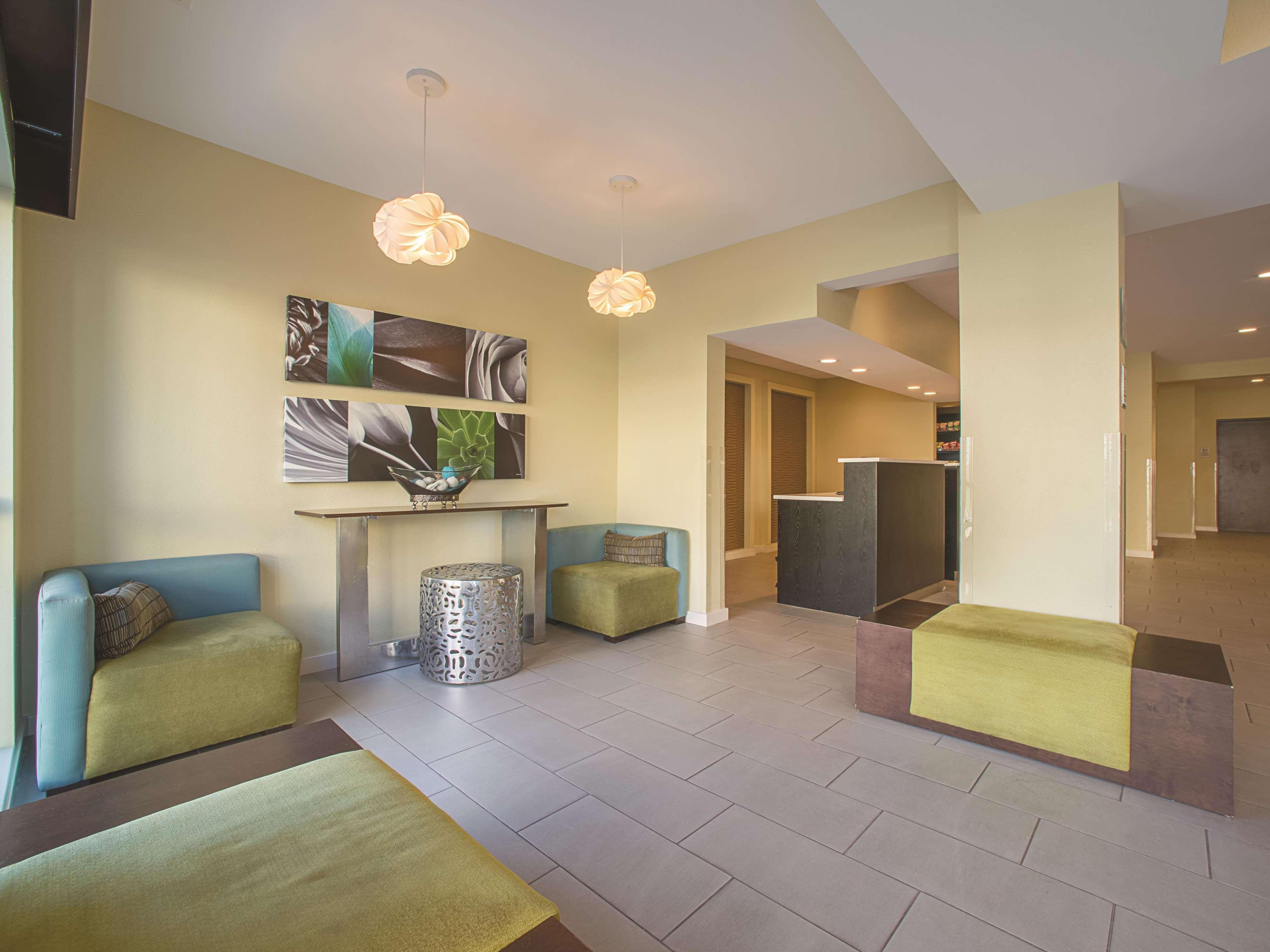 La Quinta By Wyndham Collinsville - St. Louis Экстерьер фото