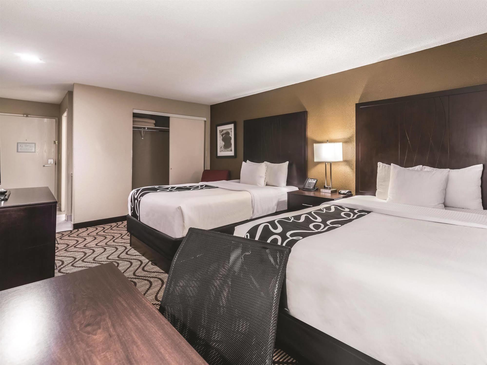 La Quinta By Wyndham Collinsville - St. Louis Экстерьер фото